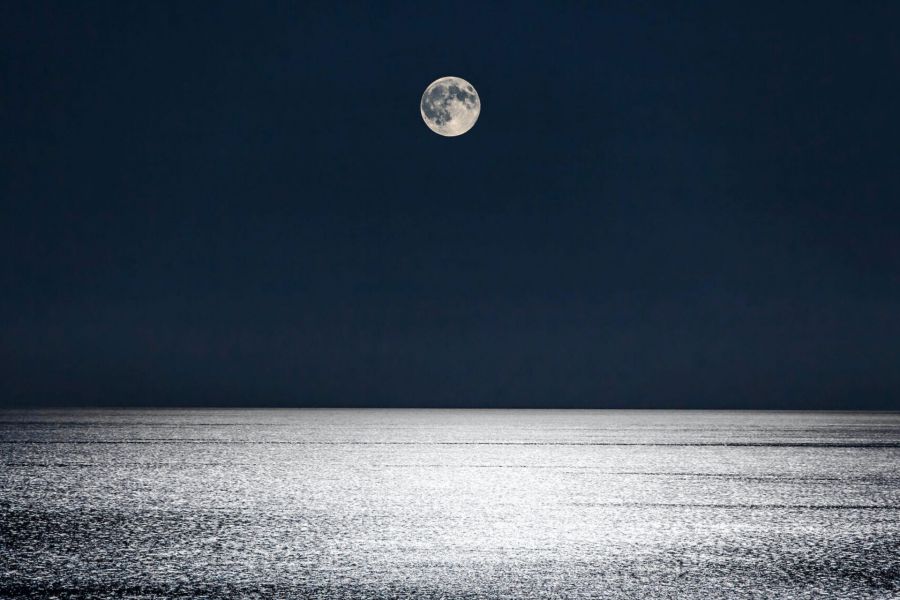 San Bartolo: luna Piena dal mare